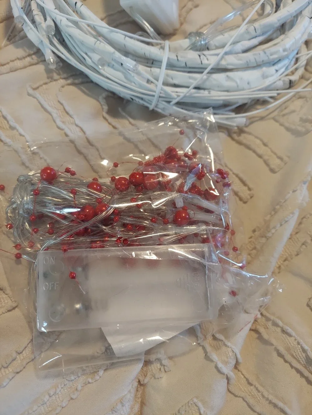 OTAVILEM Lighted Birch Garland 6FT 48 LED Battery Operated Timer Red Berries Hol